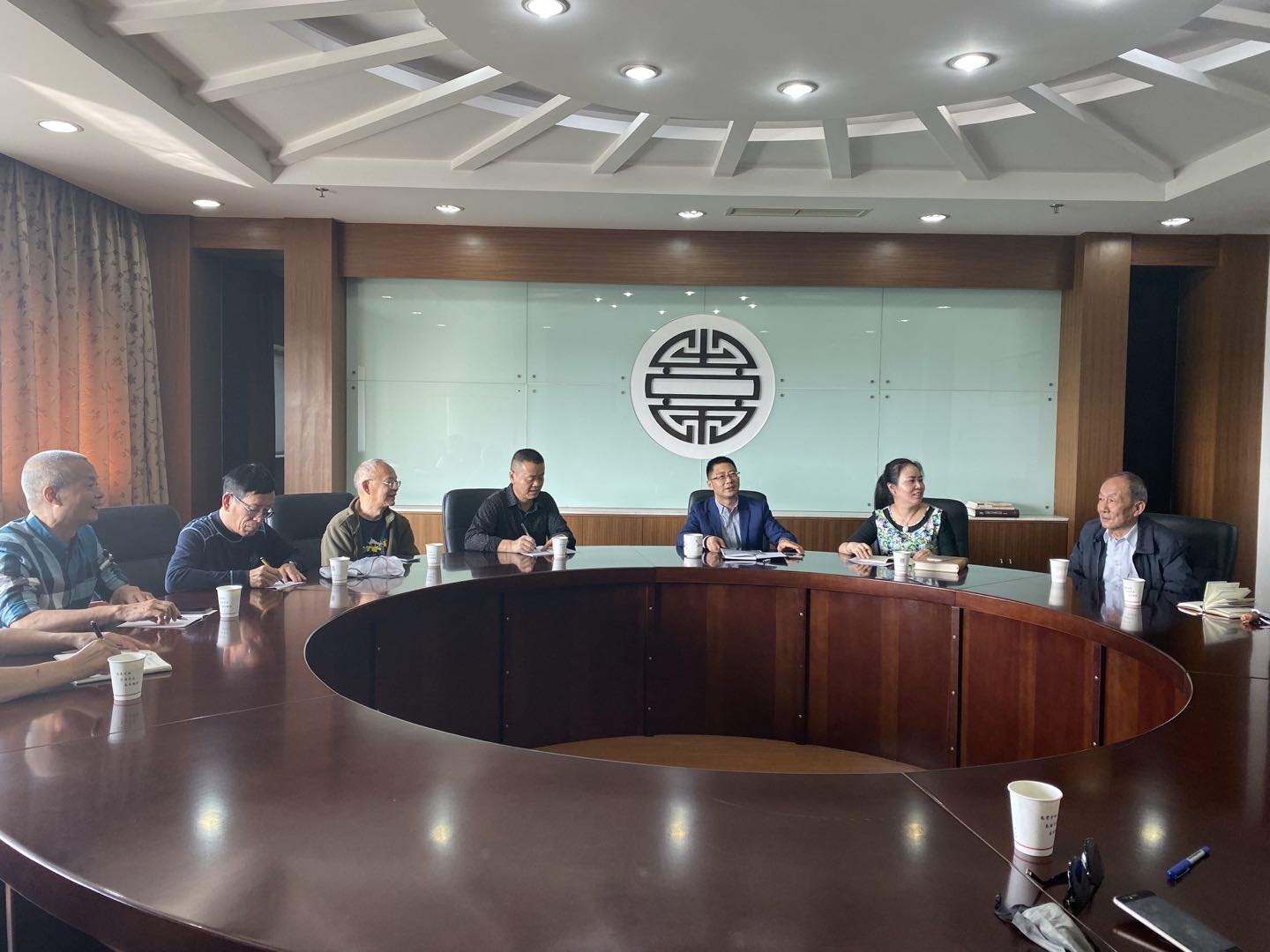 1.gjkhfgf座谈会现场.jpg 1.gjkhfgf座谈会现场.jpg