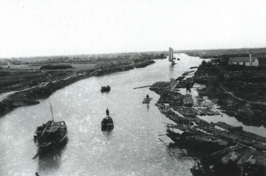 14.京杭大运河吴江段（摄于1959年）.jpg