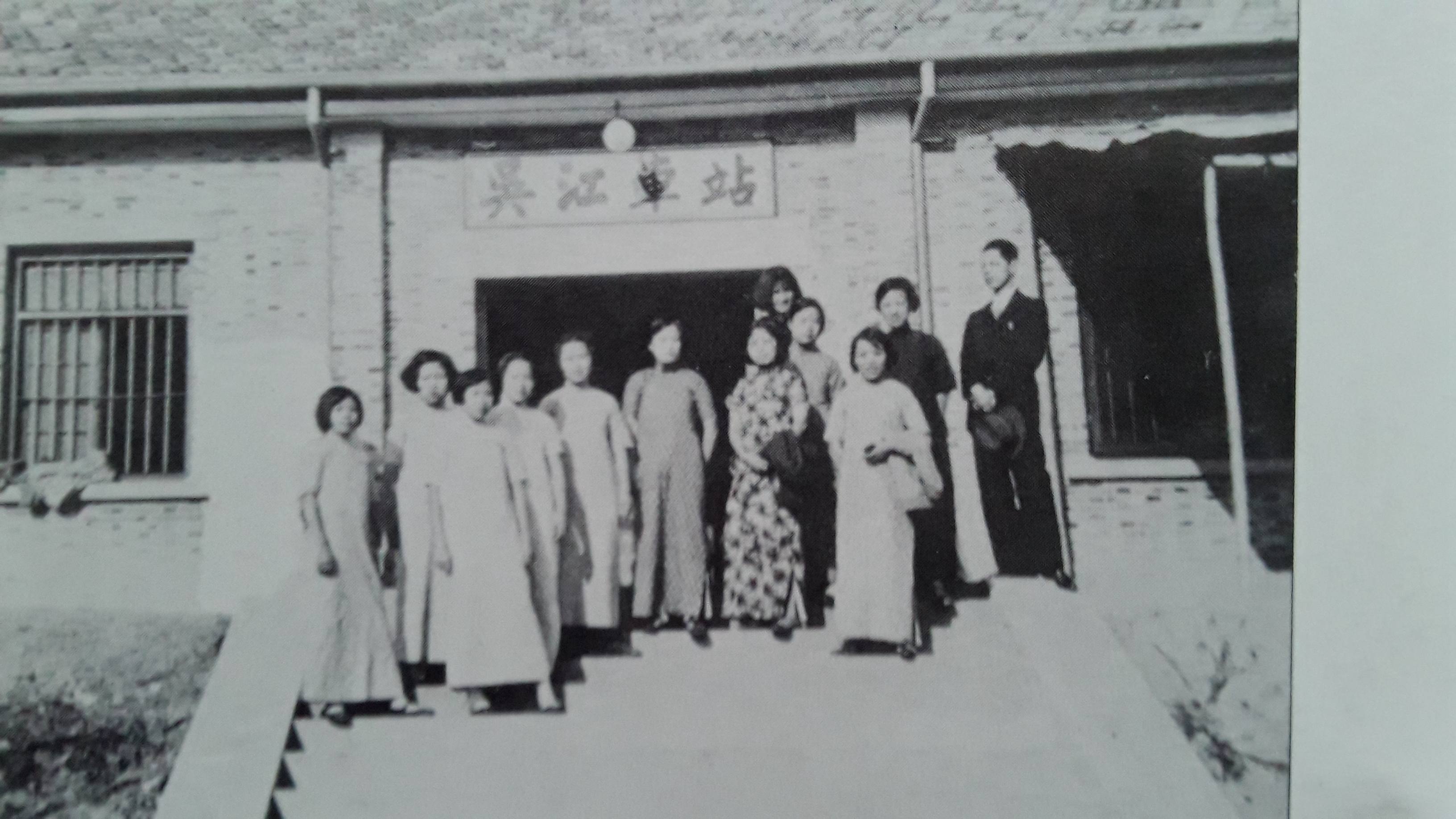 7.苏嘉铁路吴江火车站 摄于上世纪三十年代.jpg
