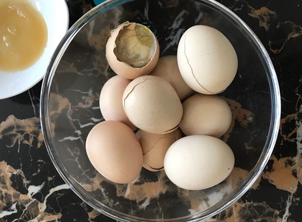 10未孵化成功的鸡蛋也是营养丰富的美味.jpg